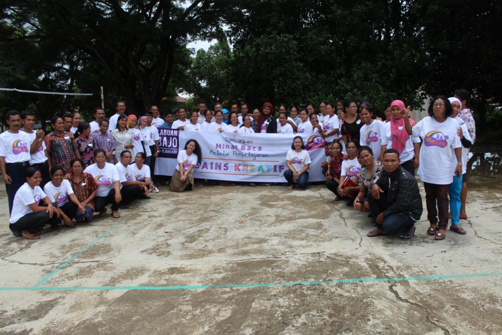 Workshop Guru dan Pengelola Taman Bacaan Pelangi Bersama Kelas Lentera Kuark