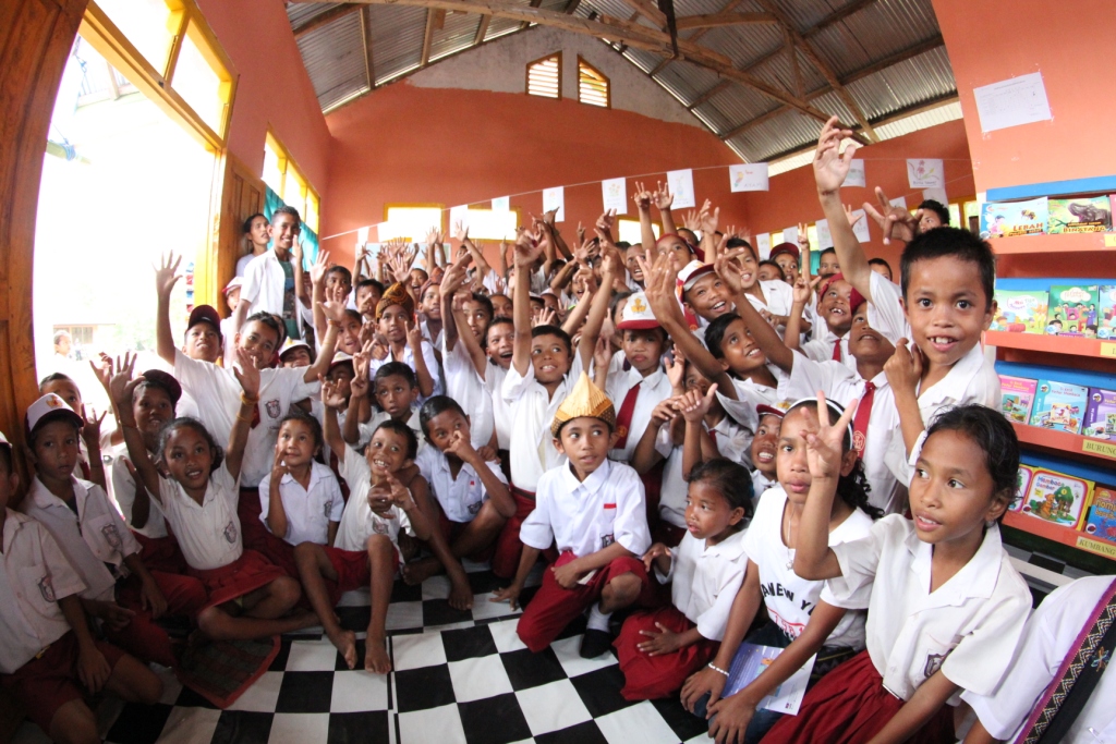 Kondas Primary School Opens New Rainbow Reading Gardens Library