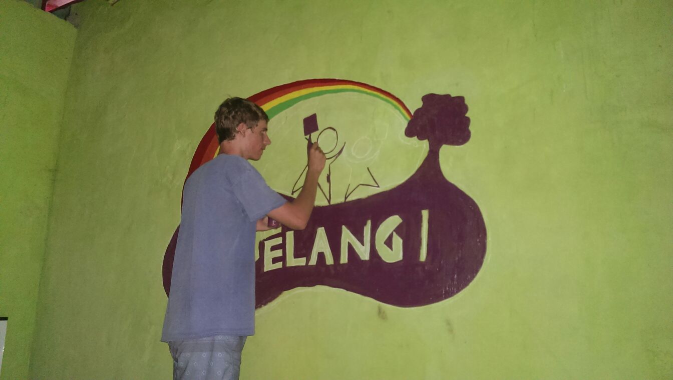 Volunteer’s Diary: Painting the library in Papagarang