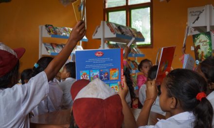 Inaugurating the 53rd Library at SDI Wiko, West Manggarai, NTT