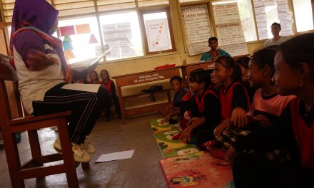 SDN Pulau Komodo Embracing Child Friendly Library