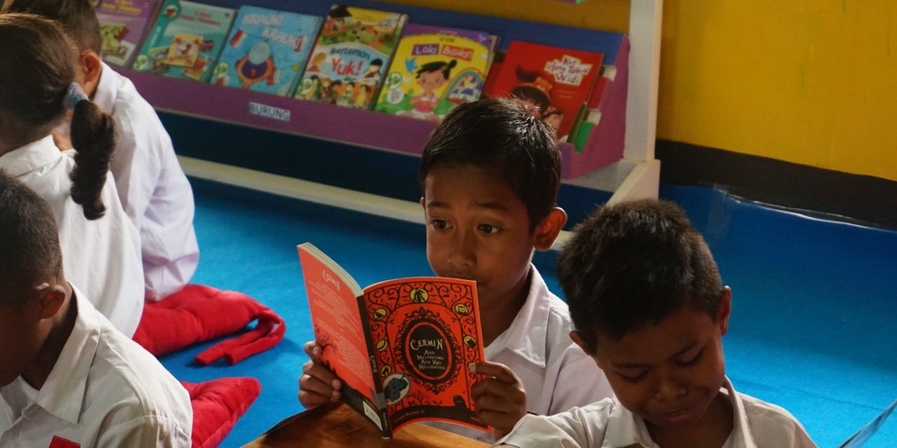 Inauguration of the 96th Rainbow Reading Gardens Library at SDK Kekandere 1, Ende, NTT