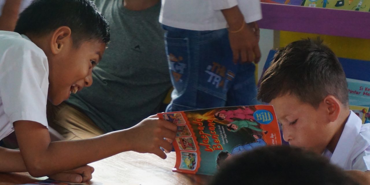 Peresmian Perpustakaan Taman Bacaan Pelangi ke-96 di SDK Kekandere 1, Ende, NTT