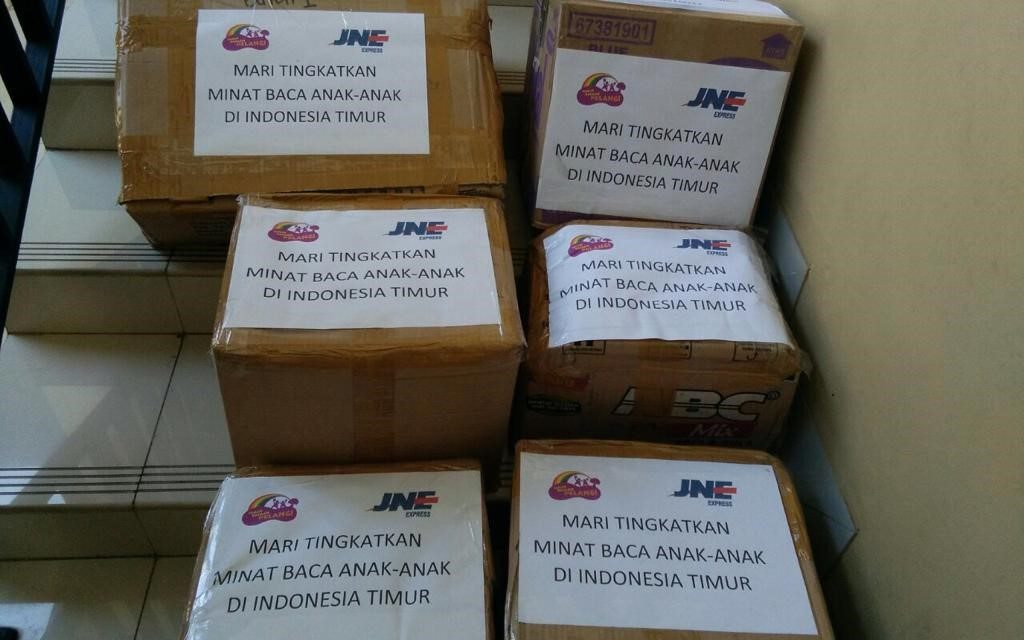 Pengiriman Buku Ke-Alor Bersama JNE