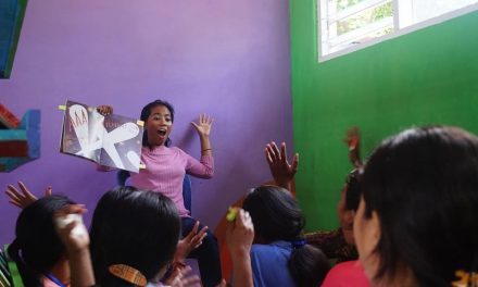 A(nother) Dream of Child-Friendly Library in the Land of Marapu