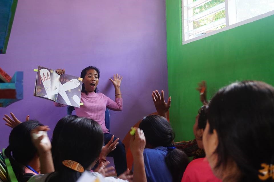 A(nother) Dream of Child-Friendly Library in the Land of Marapu