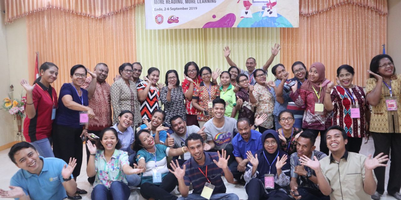 DENGAN BERLATIH KITA AKAN MENJADI LEBIH BAIK  (PELATIHAN JAM KUNJUNG PERPUSTAKAAN)