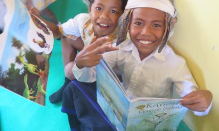 Taman Bacaan Pelangi Resmikan Perpustakaan Ramah Anak ke-118 di SDK Koanara
