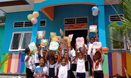 Taman Bacaan Pelangi Resmikan Perpustakaan ke-119 di SDN Wolowaru