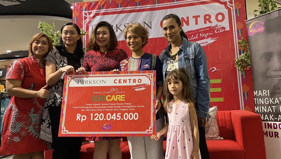 Donation from Parkson Centro for One Library in Nagekeo