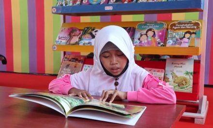 Perpustakaan Ke-134 Taman Bacaan Pelangi di Tasiu, Sulawesi Barat