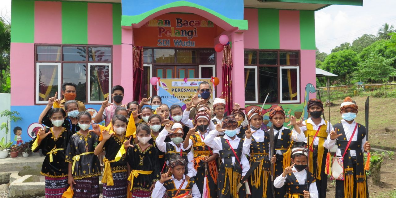 Peresmian Perpustakaan Ramah anak taman bacaan pelangi yang ke-136 di SDI Wudu, Kabupaten Nagekeo,NTT.