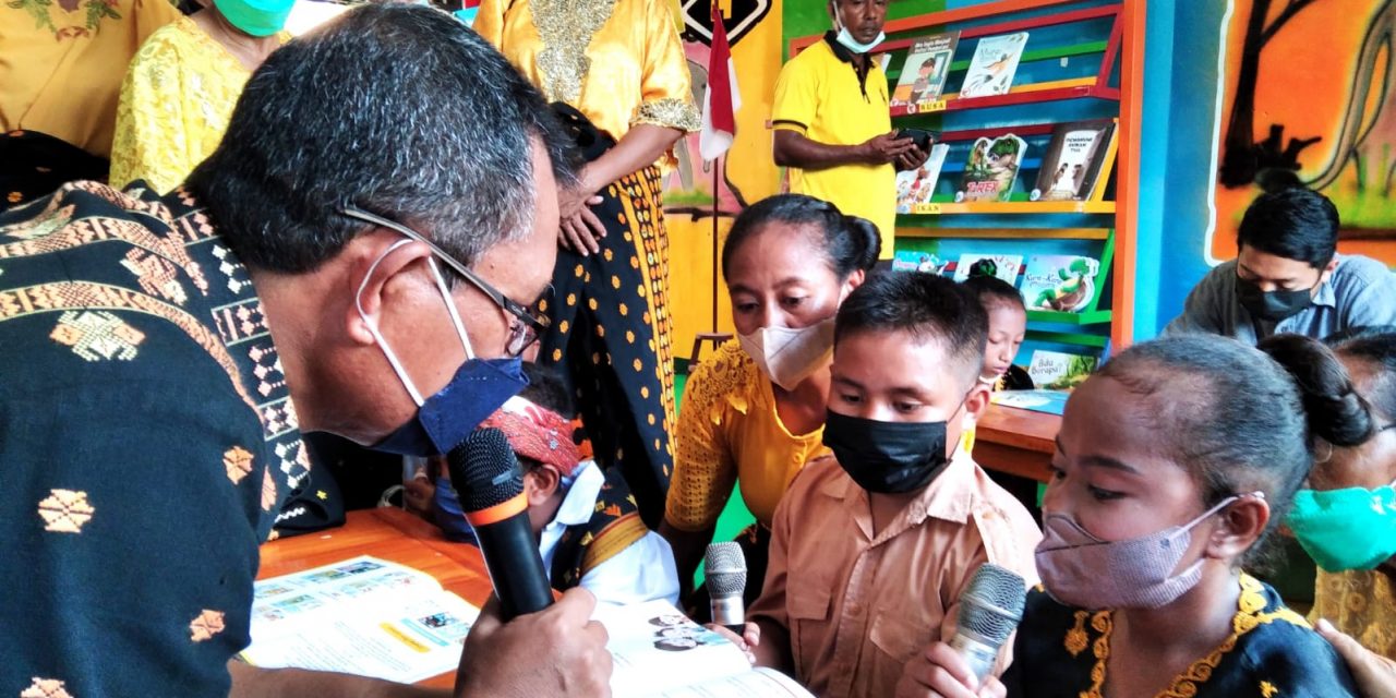 Peresmian Perpustakaan Ramah Anak Taman bacaan pelangi Ke-143 di SDK Aeramo, Kabupaten Nagekeo, NTT