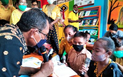 Peresmian Perpustakaan Ramah Anak Taman bacaan pelangi Ke-143 di SDK Aeramo, Kabupaten Nagekeo, NTT
