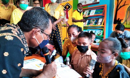 Peresmian Perpustakaan Ramah Anak Taman bacaan pelangi Ke-143 di SDK Aeramo, Kabupaten Nagekeo, NTT