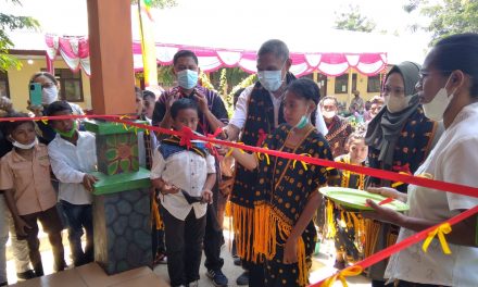 PERESMIAN PERPUSTAKAAN RAMAH ANAK TAMAN BACAAN PELANGI KE-145 DI SDK TOWAKLAING, NAGEKEO, NTT