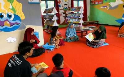 PELATIHAN MEMBACA NYARING BERSAMA ORANG TUA SISWA SDN PAMMULUKANG, MAMUJU, SULAWESI BARAT