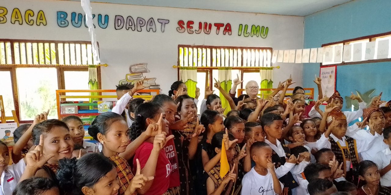 Perpustakaan Ramah Anak ke – 165 Taman Bacaan Pelangi hadir di SDK Niodede, Nagekeo