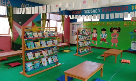 Menyulap Perpustakaan “Gudang Buku” menjadi Perpustakaan Ramah Anak di SDK Watugase