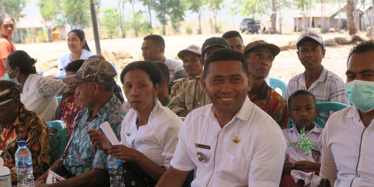 A Principal’s Story in Fighting to Build A Child-friendly Library at SDN Tasikapa – Meeting with the School Head Committee in the Paddy Field