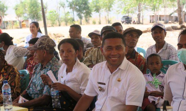 A Principal’s Story in Fighting to Build A Child-friendly Library at SDN Tasikapa – Meeting with the School Head Committee in the Paddy Field