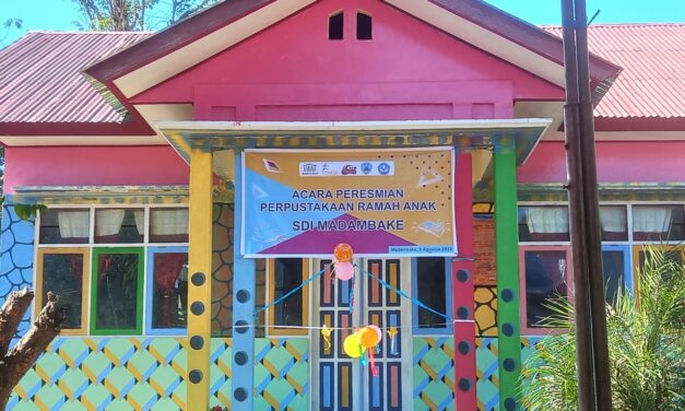 Peresmian Perpustakaan Ramah Anak Taman Bacaan Pelangi Ke-229 di SD Inpres Madambake