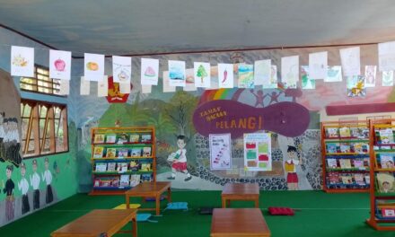 Kado Istimewa untuk HUT ke – 60 SDK Majamere, Perpustakaan Ramah Anak hadir di sekolah