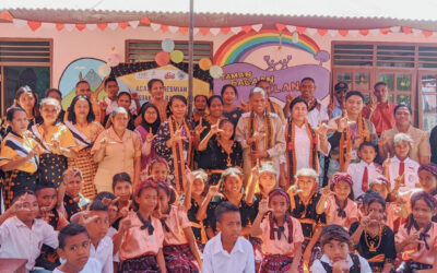 Peresmian Perpustakaan Ramah Anak Taman Bacaan Pelangi ke – 225 di SDI Olaewa, Kabupaten Nagekeo.