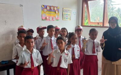 Siswa SDN Mauwaru Serbu Perpustakaan Saat Libur Sekolah