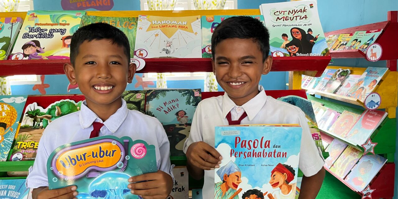 The Child-Friendly Library Opening at SDN 76 Buton: A Sweet Gift on World Book Day