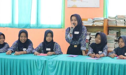 Empowered Girls: The First Girl Empowerment Class in Buton, Kalukku, and Bambangan